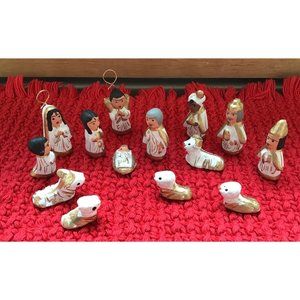 Vintage Mexican 14 Pcs Nativity Set Hand-painted Gold White Folk Art Pottery